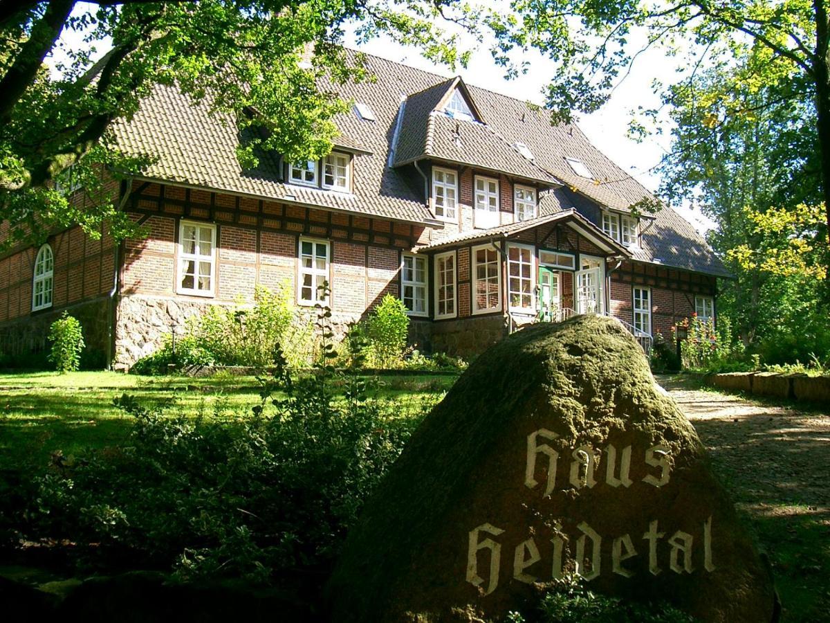 Haus Heidetal Bed & Breakfast Bispingen Exterior photo