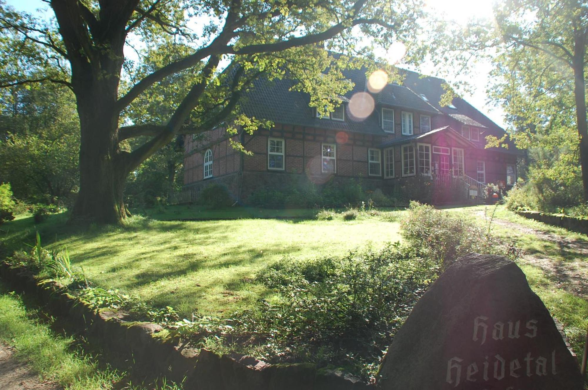 Haus Heidetal Bed & Breakfast Bispingen Exterior photo